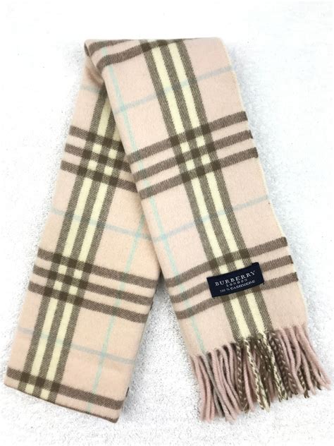 burberry scarf video|traditional Burberry scarf.